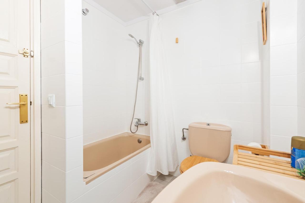 Welcs Apartamento 055 Emp Con Terraza Y Vistas Al Canal Empuriabrava Eksteriør bilde